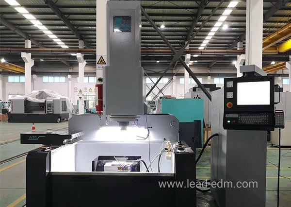 群基数控火花机CNC640